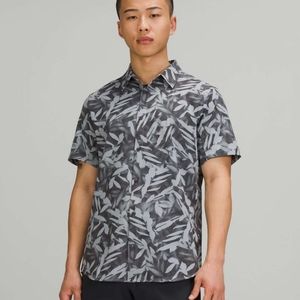 LULULEMON Airing Easy Short Sleeve Shirt